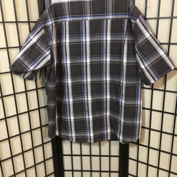 Men’s button up shirt - Picture 4 of 4